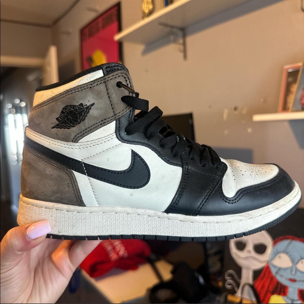 Jordan 1 Retro Dark Mocha High Top